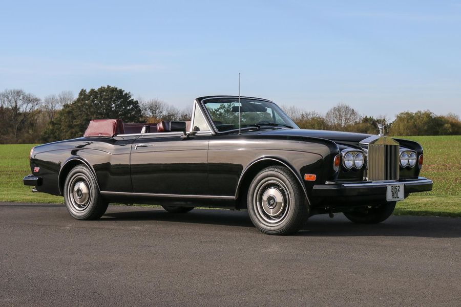 'Rat Pack 'legend Frank Sinatra's Rolls-Royce Corniche Convertible on offer at thr NEC Auction